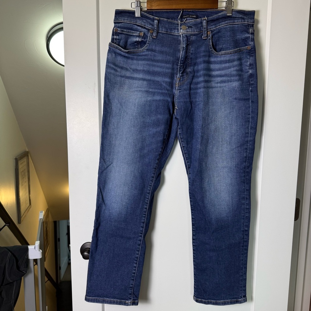 Lucky Brand Men's 223 Straight Classic Straight Leg Jean Medium Stone Wash 33x30
